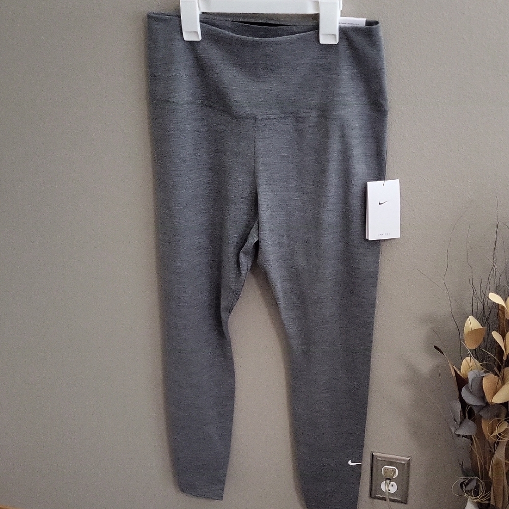 Womens Nike Gray Heather Athletic Leggings